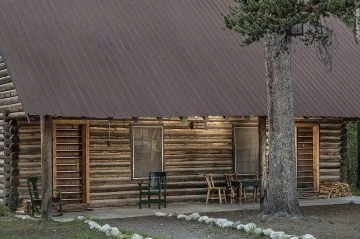 Rustic cabin